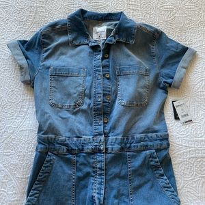 Denim jumpsuit womens SIZE MEDIUM new with tags!